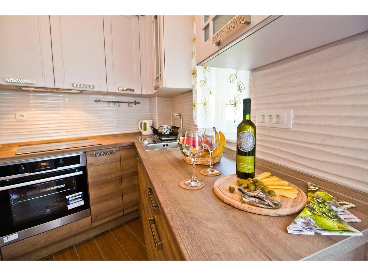 Olive Tree Apartment Подстрана Екстериор снимка