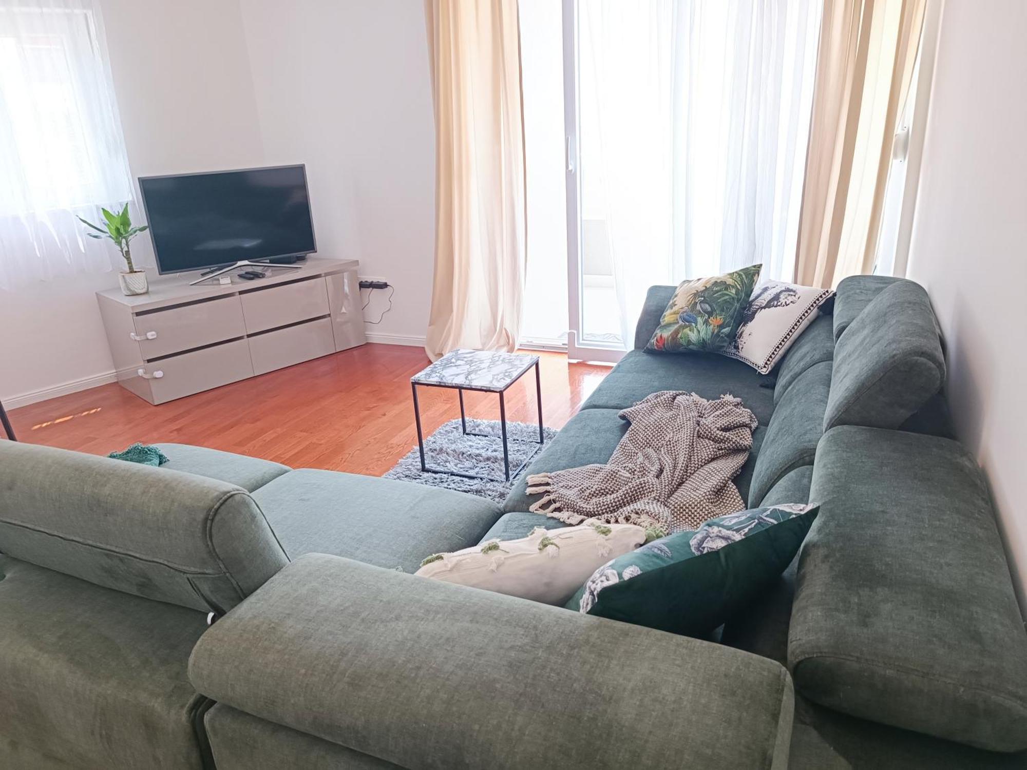 Olive Tree Apartment Подстрана Екстериор снимка